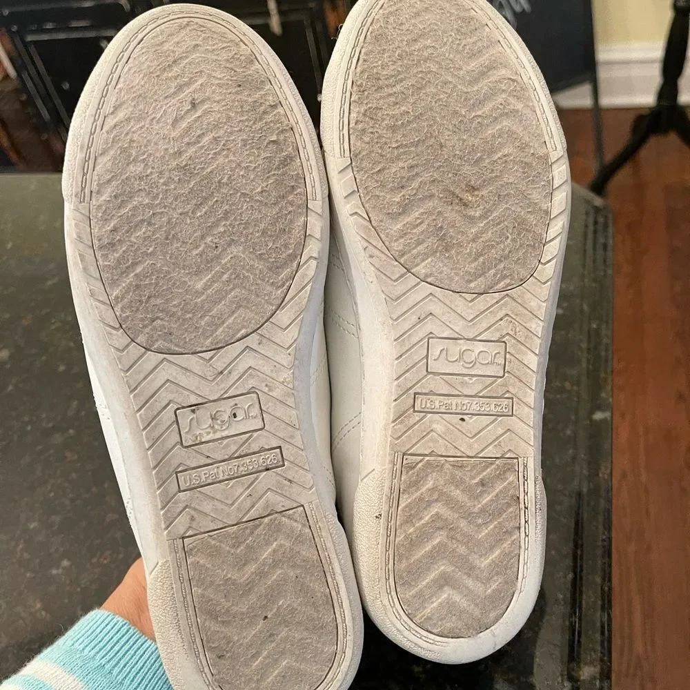 *Sugar* Sz 6.5 White & Navy Sneakers